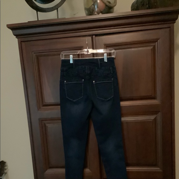 Flamingo Butt Lifting Jeans - Picture 2 of 5